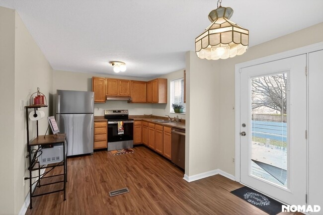 603 Dellinger Dr in Jeffersonville, IN - Building Photo - Building Photo