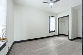 2406 Miner St in Fort Wayne, IN - Foto de edificio - Building Photo