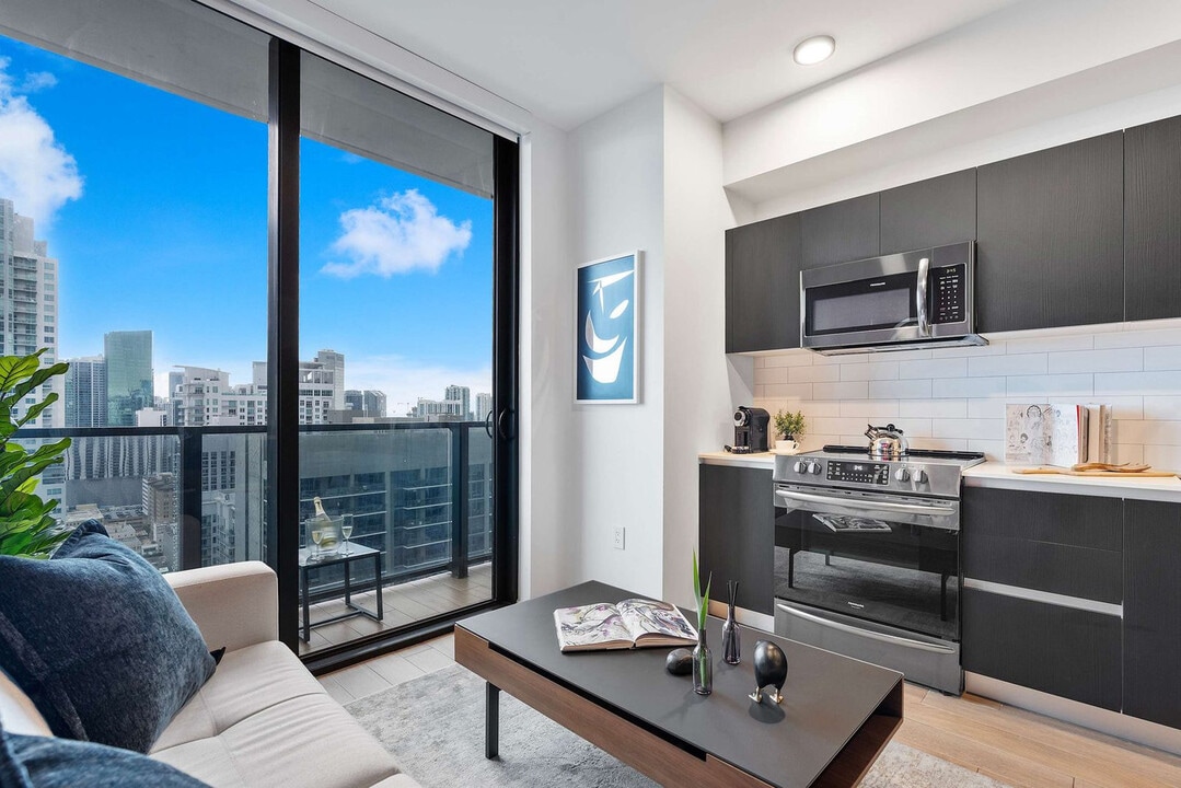 398 NE 5th St in Miami, FL - Foto de edificio