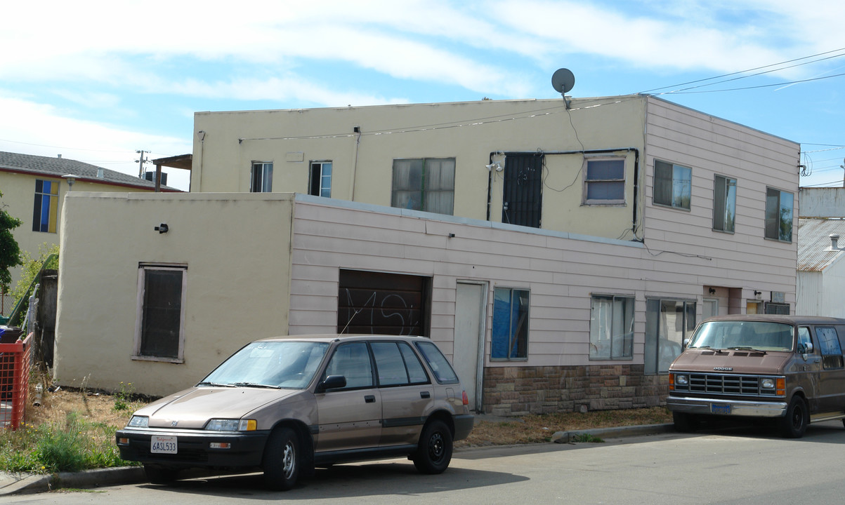 634 S 33rd St in Richmond, CA - Foto de edificio