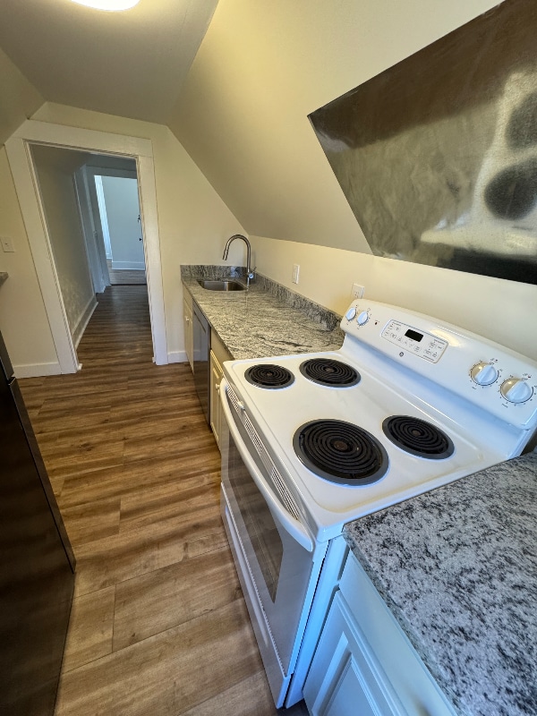79 College St in South Hadley, MA - Building Photo - Building Photo