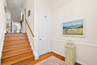 2071 Van Tuyl Pl in Falls Church, VA - Building Photo - Building Photo