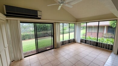 98-1911-1752 Ka?ahumanu St in Pearl City, HI - Building Photo - Building Photo