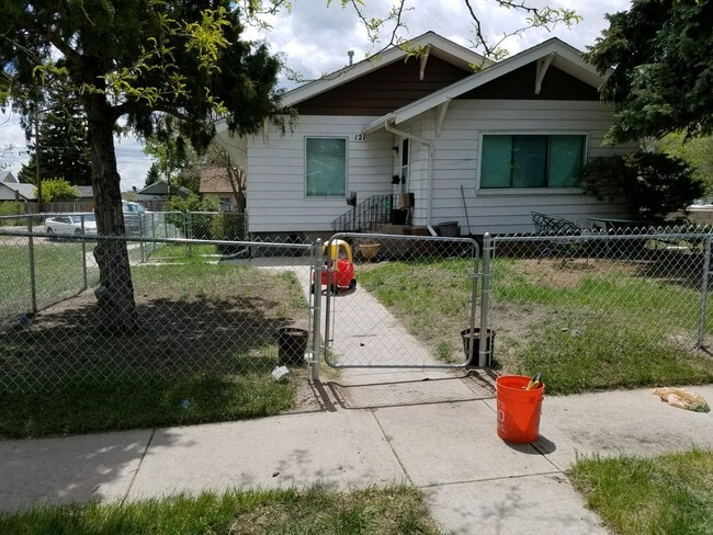 121 west 8th Street, Unit # Basement in Cheyenne, WY - Building Photo - Building Photo