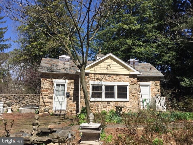 property at 529 Dunkirk Rd