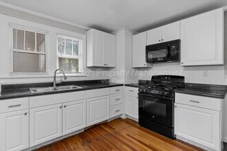 3215 St Catherine St in Florissant, MO - Foto de edificio - Building Photo