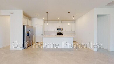 15122 Misty Water Xing in Bradenton, FL - Building Photo - Building Photo
