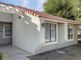 43376 Cook St in Palm Desert, CA - Building Photo