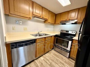 4153 S Semoran Blvd in Orlando, FL - Foto de edificio - Building Photo