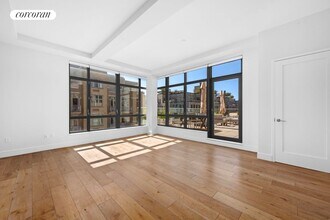 147 Hope St in Brooklyn, NY - Building Photo - Building Photo