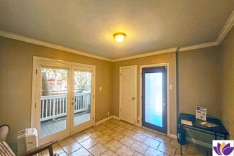 8454 Zelzah Ave in Northridge, CA - Building Photo - Building Photo