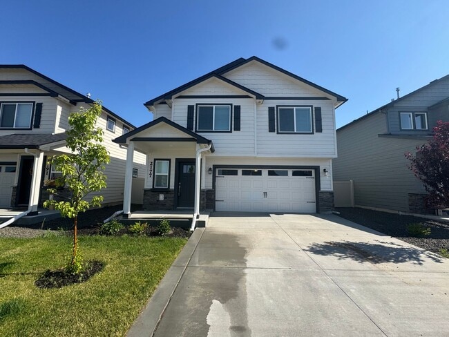 2177 E Tugela Fls St