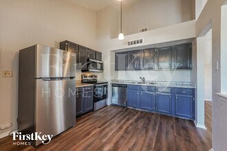 415 Justice Dr in Cedar Hill, TX - Foto de edificio - Building Photo