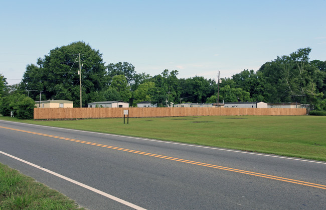 Central Ave Mobile Home Park in Summerville, SC - Building Photo - Building Photo