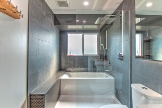 2457-2415 15 St in Vernon, BC - Building Photo - Building Photo