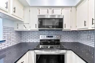 7312 Seawall Blvd in Galveston, TX - Building Photo - Building Photo