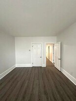 22 Johnson St, Unit #2F in Pawtucket, RI - Building Photo