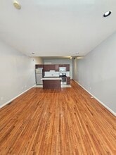 930 E Passyunk Ave, Unit 4 in Philadelphia, PA - Foto de edificio - Building Photo