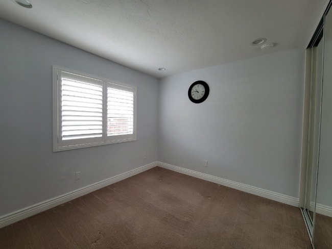 716 Valley Crest Dr in Oceanside, CA - Building Photo - Building Photo