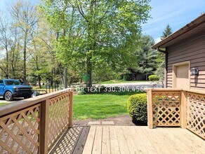 3275 Myersville Rd in Uniontown, OH - Building Photo - Building Photo