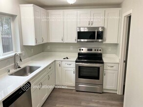 1517 Fir St NE in Olympia, WA - Building Photo - Building Photo