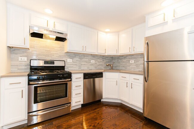 1206 W Wrightwood Ave, Unit 1210-1