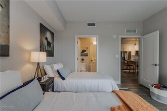 9920 Portofino Vineyards Dr in Ft. Myers, FL - Building Photo - Building Photo