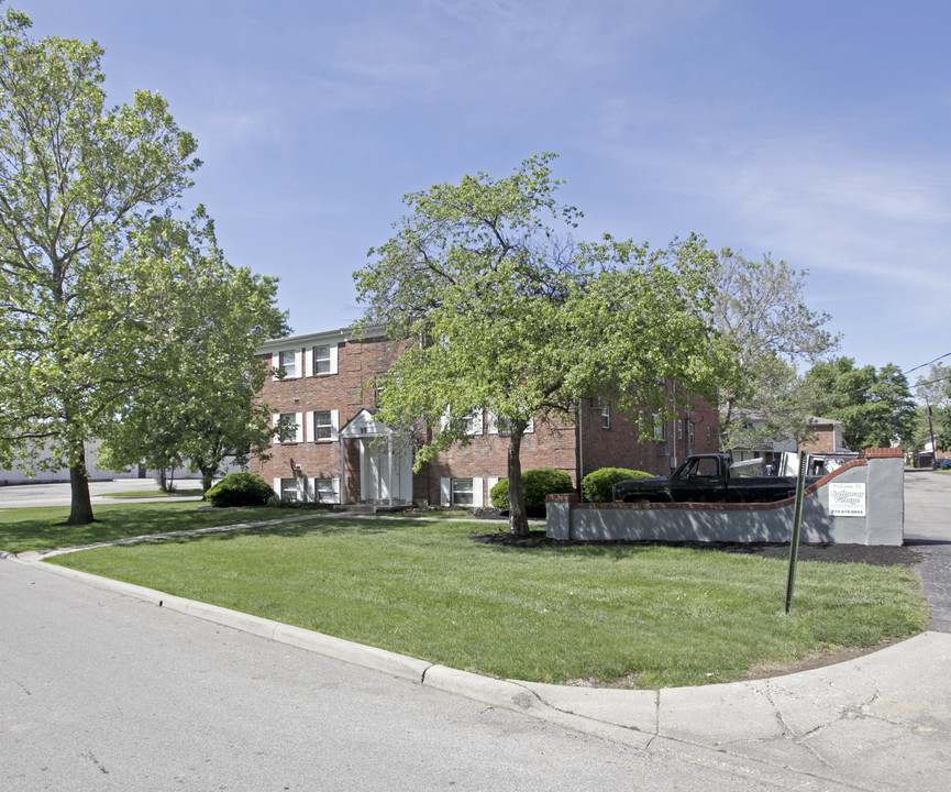 99 Schoolhouse Ln in Columbus, OH - Building Photo