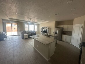 2164 Solara Loop NE in Rio Rancho, NM - Building Photo - Building Photo