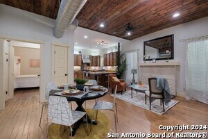 215 Ira Ave in San Antonio, TX - Building Photo - Building Photo