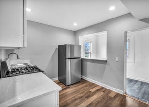 9219 S Greenwood Ave in Chicago, IL - Building Photo - Building Photo