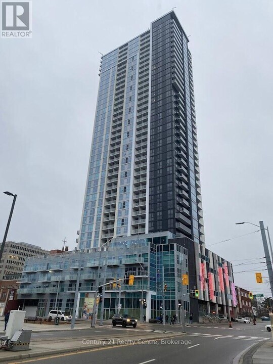60-2960 Frederick St in Kitchener, ON - Building Photo