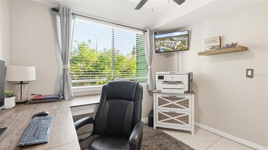 318 Windrush Blvd in Indian Rocks Beach, FL - Building Photo - Building Photo