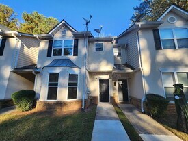 2284 Coach Way in Jonesboro, GA - Building Photo