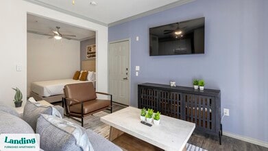 17811 Vail St, Unit 25112 in Dallas, TX - Foto de edificio - Building Photo