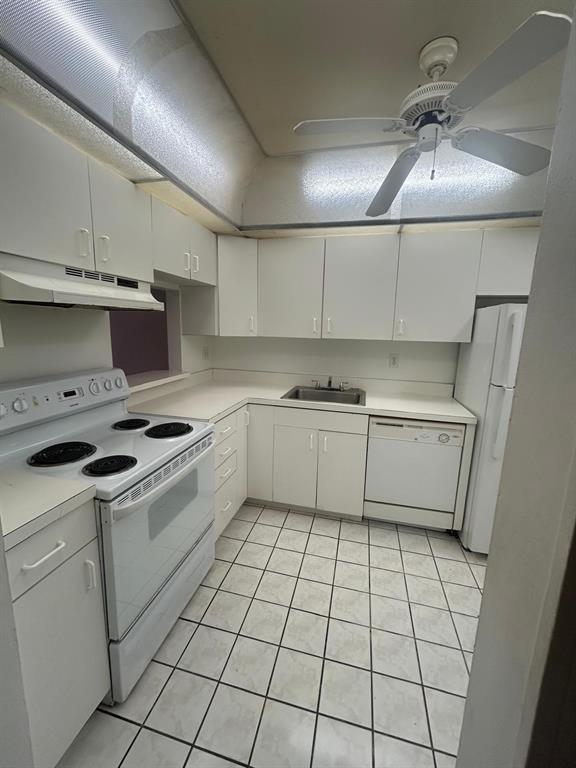 4334 NW 9th Ave in Pompano Beach, FL - Foto de edificio - Building Photo