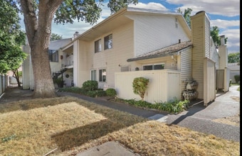 712 McCoy Ct in Lodi, CA - Building Photo - Building Photo