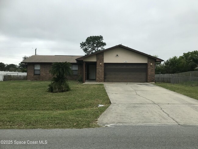 1488 Wigmore St SE in Palm Bay, FL - Building Photo - Building Photo