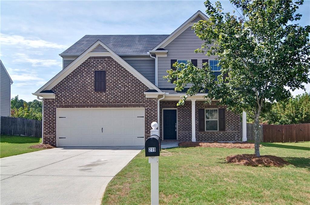 219 Aberdeen Way in Dallas, GA - Building Photo