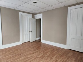 96 W Oneida St in Oswego, NY - Building Photo - Building Photo