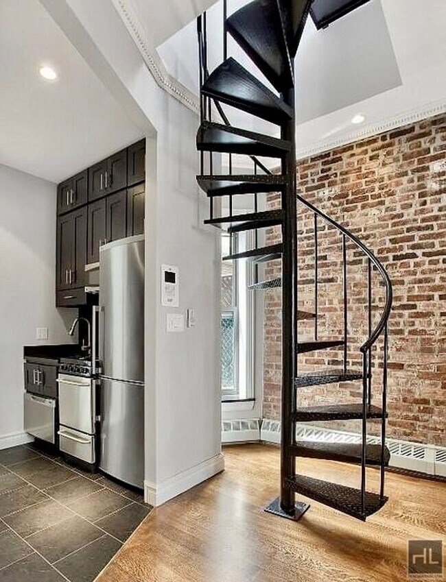 East 28th Street, Unit 5B in New York, NY - Building Photo - Building Photo