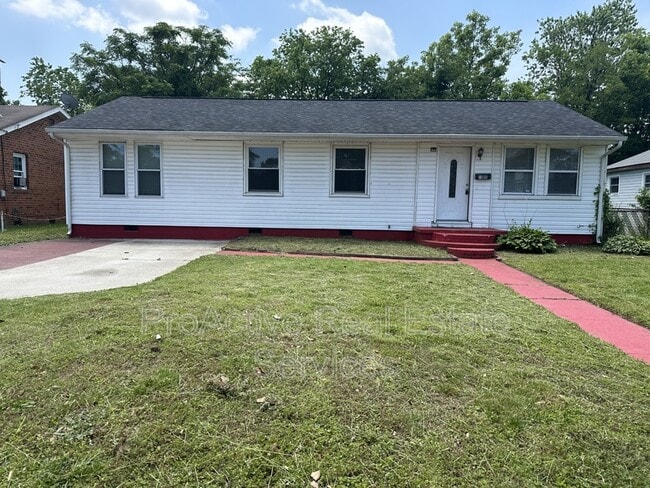 property at 905 Tifton St