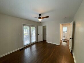 966 Walker Ave SE in Atlanta, GA - Building Photo - Building Photo