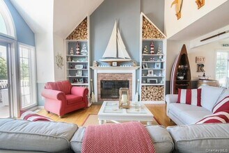 270 N Sea Dr in Southold, NY - Building Photo - Building Photo
