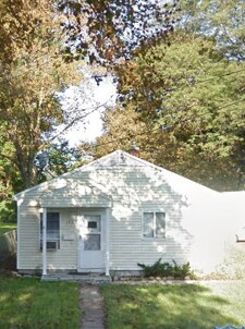 1329 Roosevelt Ave in Lansing, MI - Foto de edificio