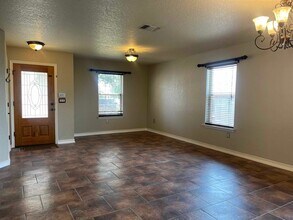 11024 Dublin Briar in San Antonio, TX - Foto de edificio - Building Photo