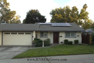 6681 Pocket Rd in Sacramento, CA - Building Photo