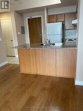 60 Disera Dr in Vaughan, ON - Building Photo - Building Photo