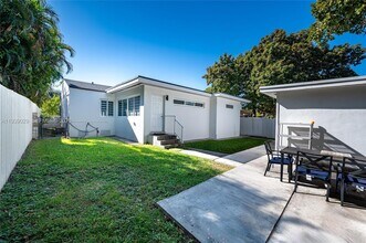 3077 SW 5th St in Miami, FL - Building Photo - Building Photo