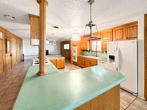 1026 E Highland Dr in Hobbs, NM - Building Photo - Building Photo